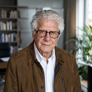 Dr. Reynaldo Perrone